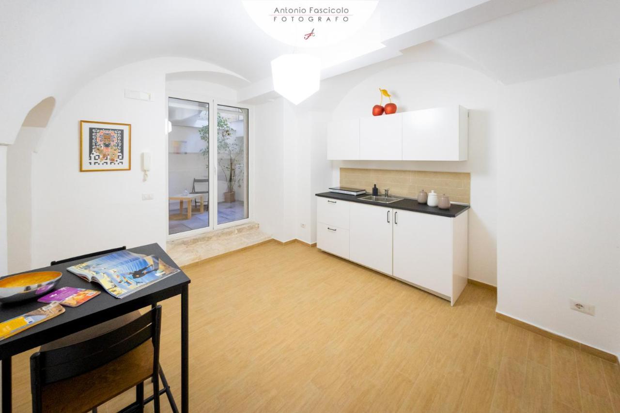 Apartamento Antica Dimora Lombardi 2 Bari Exterior foto